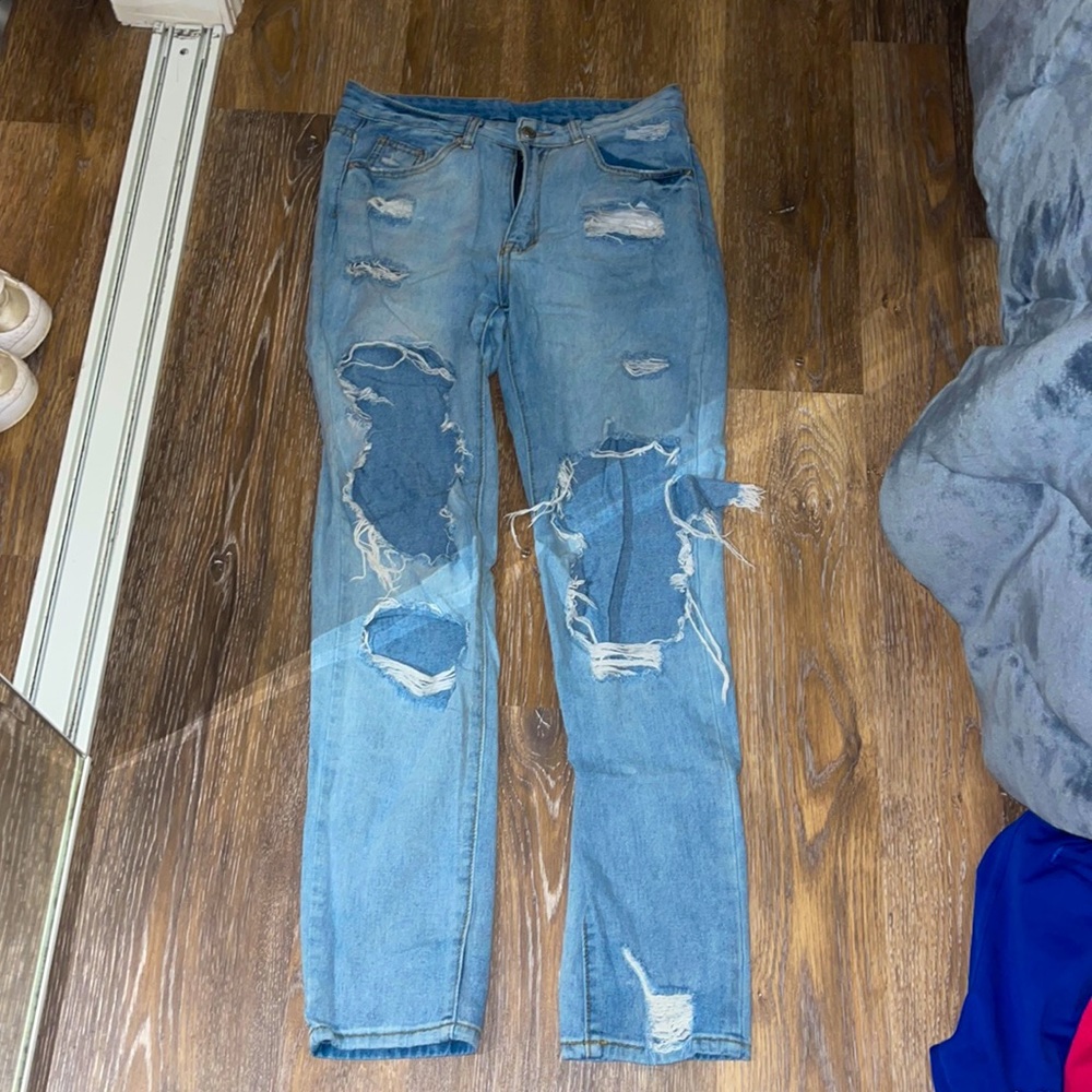 Blue ripped Jeans